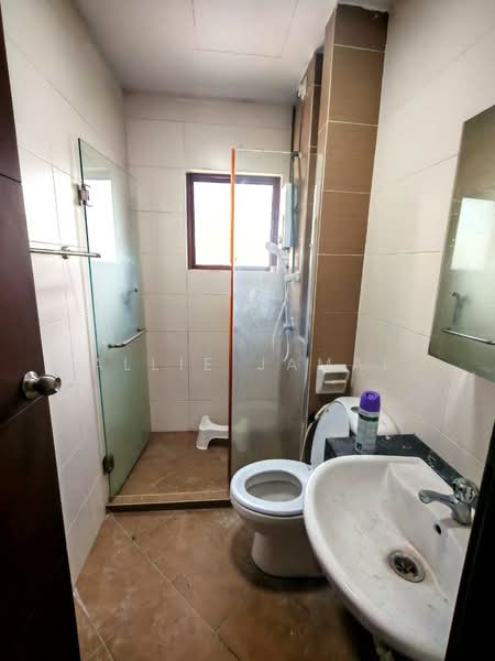 Desa Idaman Residences untuk Untuk Dijual - RM 360,000, Mac 2026 - Bathroom - PropertyGuru.com.my