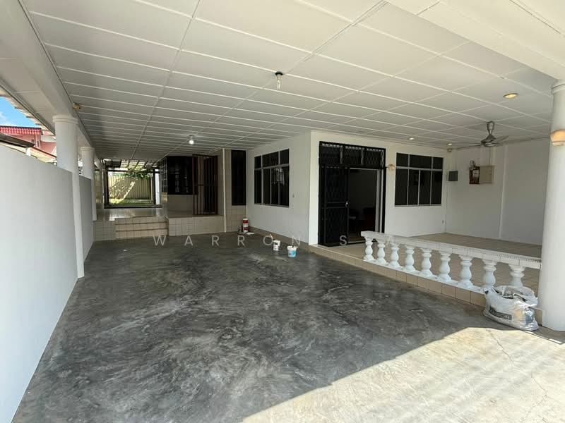 Rumah Berkembar untuk Dijual di Kuching (Sarawak) - Warron Sia - Exterior - PropertyGuru.com.my