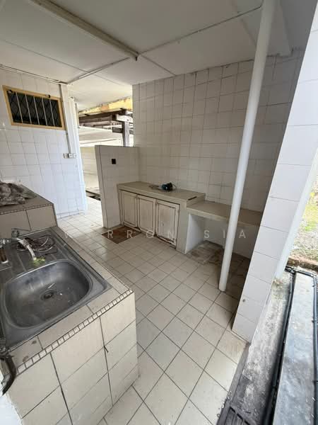 Rumah Berkembar untuk Dijual di Kuching (Sarawak) - Warron Sia - Kitchen - PropertyGuru.com.my