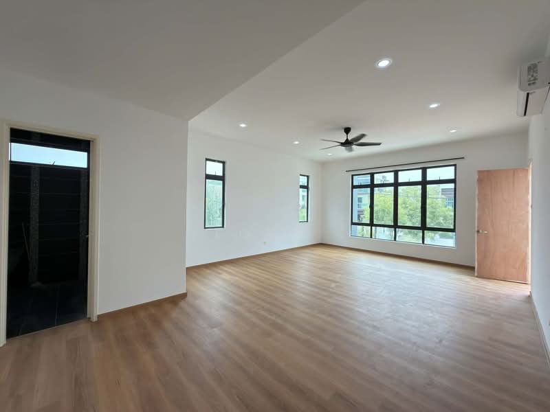 Bungalow for Rent in Bemban (Melaka) - Yeong . - Living Room - PropertyGuru.com.my