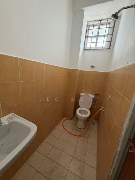 2-storey Terraced House for Rent in Taman Permai (Seremban) - Leo Goh - Bathroom - PropertyGuru.com.my