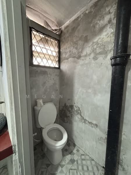 Office for Rent in Taman Chateau (Ipoh) - Megan Chee - Bathroom - PropertyGuru.com.my