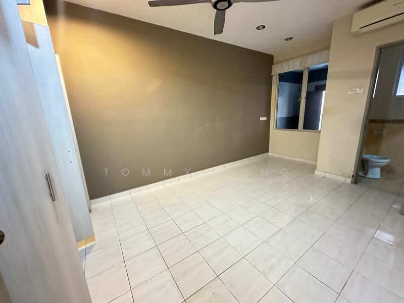 Palm Walk untuk Untuk Dijual - RM 750,000, Mac 2026 - Bathroom - PropertyGuru.com.my