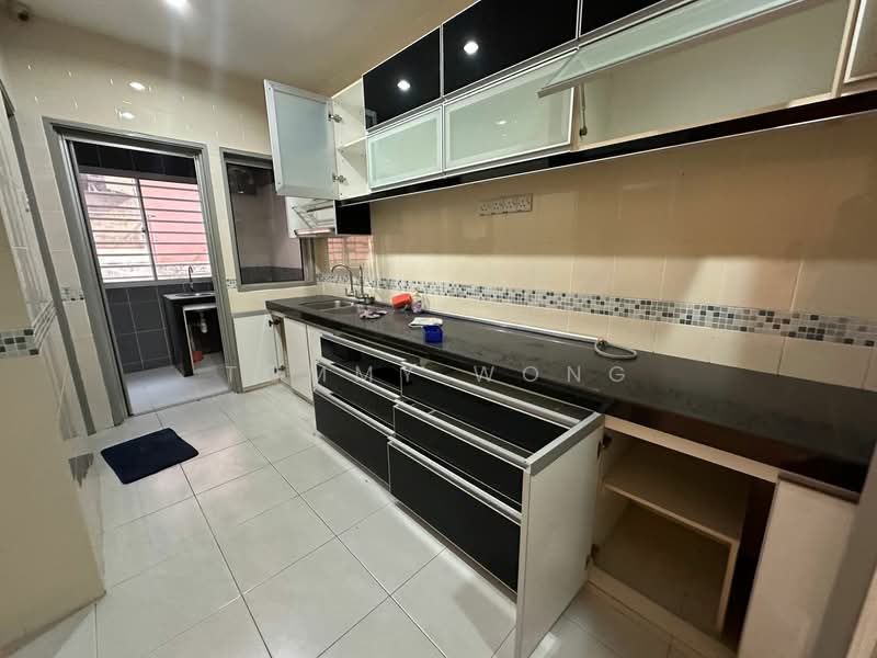Palm Walk untuk Untuk Dijual - RM 750,000, Mac 2026 - Kitchen - PropertyGuru.com.my