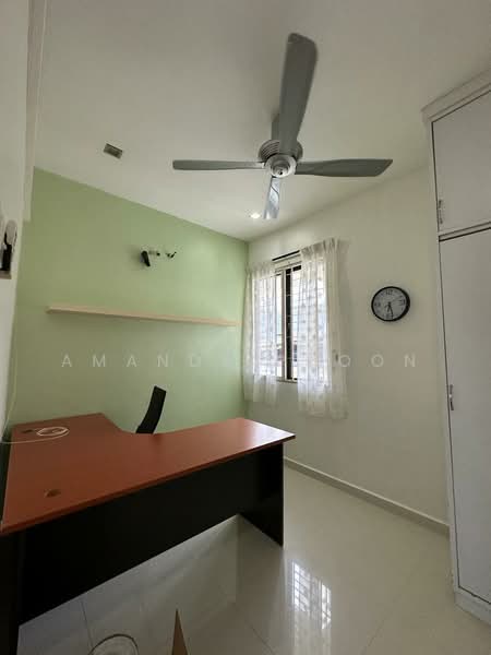 Villa Batu Bukit untuk Untuk Disewa - RM 1,800 /bulan, Mac 2026 - Study - PropertyGuru.com.my