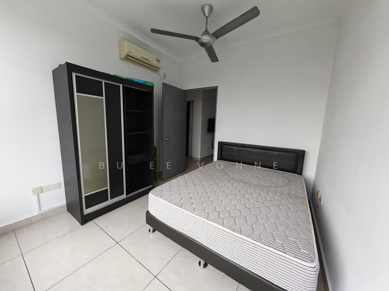Service Residence for Rent at Pangsapuri Tanah Emas (Golden Sands) - Bu Ee Vonne - Bedroom - PropertyGuru.com.my