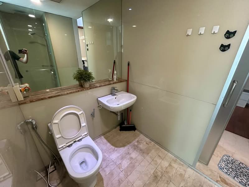 Service Residence for Sale at Soho Suites Serviced Residence @ KLCC - Sue Tey - Bathroom - PropertyGuru.com.my