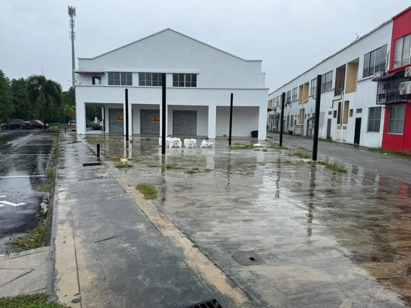 Shop for Rent in Puncak Alam (Selangor) - Farhan Rafael - Exterior - PropertyGuru.com.my