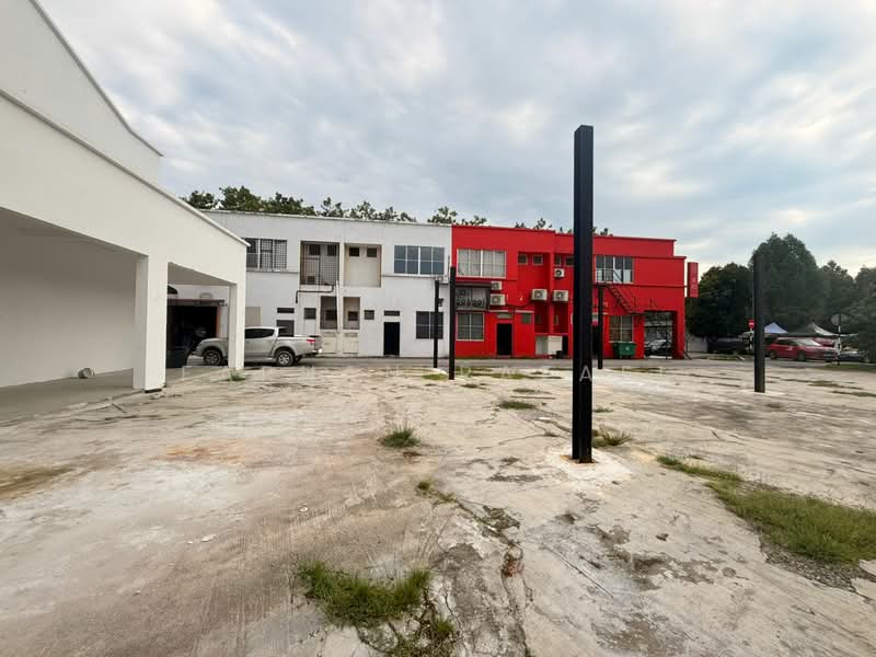 Shop for Rent in Puncak Alam (Selangor) - Farhan Rafael - Exterior - PropertyGuru.com.my