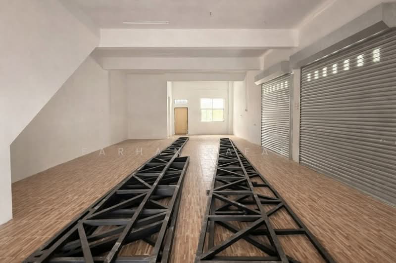 Shop for Rent in Puncak Alam (Selangor) - Farhan Rafael - Interior - PropertyGuru.com.my