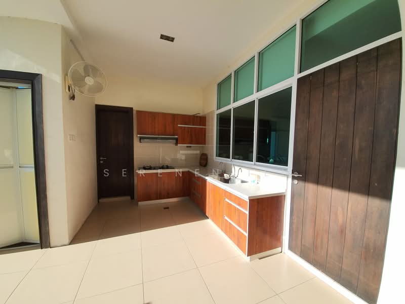 Condominium for Rent at The LOOC Residence - SERENEN TEH - Kitchen - PropertyGuru.com.my