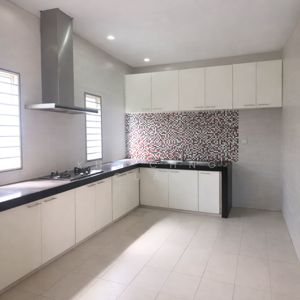 1-storey Terraced House for Sale in Bandar Kinrara Seksyen 1 (Bandar Kinrara) - Kho Chng Guan - Kitchen - PropertyGuru.com.my