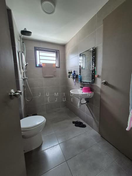 Townhouse for Sale in Taman Putra Perdana (Puchong) - JUMIDAH (JUE) - Bathroom - PropertyGuru.com.my