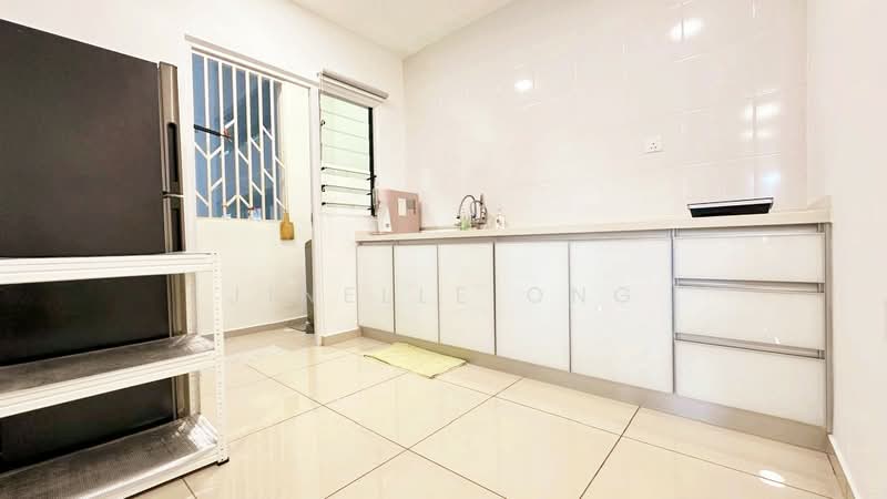 SummerSkye Residences untuk Untuk Disewa - RM 1,800 /bulan, Mac 2026 - Kitchen - PropertyGuru.com.my