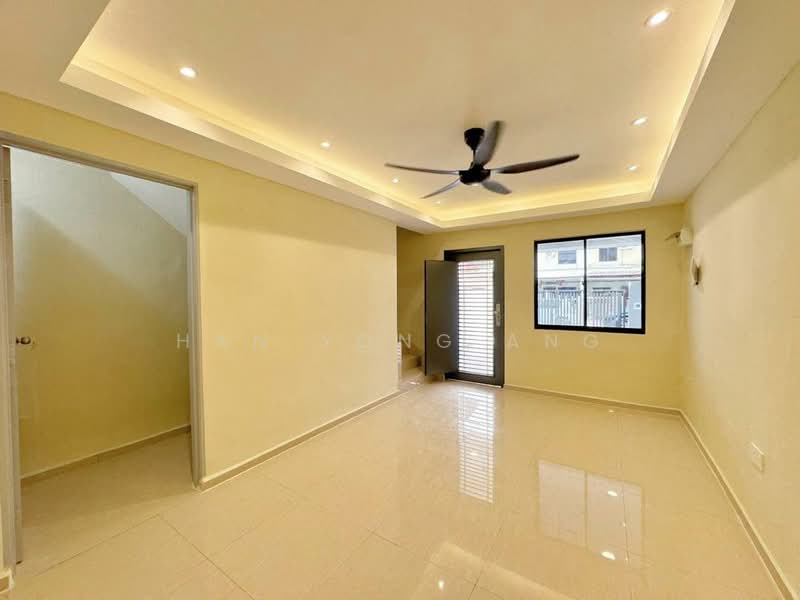 2-storey Terraced House for Sale in Taman Puteri Wangsa (Ulu Tiram) - Han Yong Ang - PropertyGuru.com.my