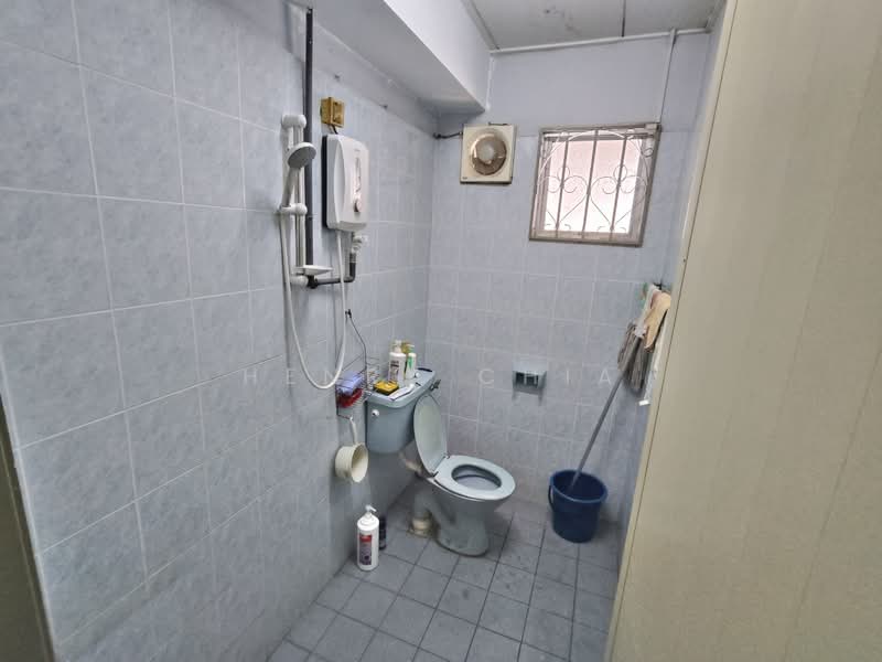 2-storey Terraced House for Rent in Taman Connaught (Cheras) - Henry Chia - Bathroom - PropertyGuru.com.my