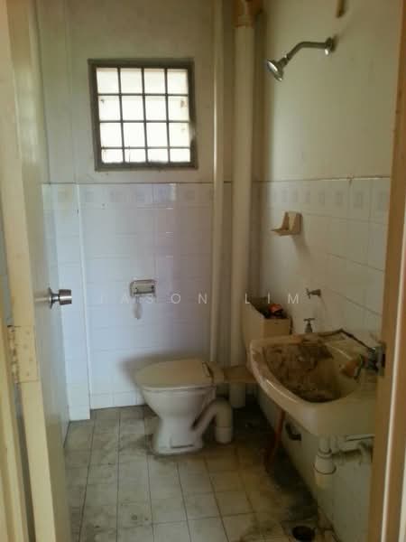 Apartment for Sale at Ria 2 Apartment - Jason Lim - Bathroom - PropertyGuru.com.my