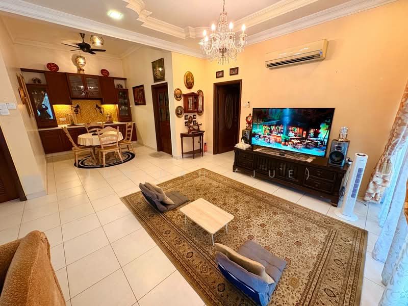 Semi-Detached House for Sale in Klang (Selangor) - JUMIDAH (JUE) - Living Room - PropertyGuru.com.my