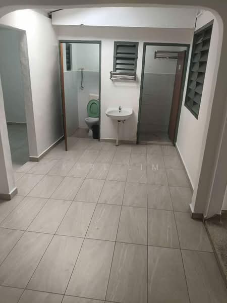 Jalan Landak Maman untuk Untuk Disewa - RM 2,600 /bulan, Mac 2026 - Bathroom - PropertyGuru.com.my