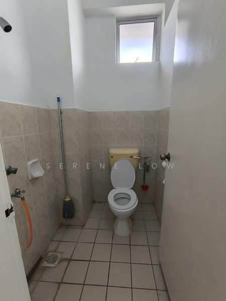 Taman Nusa Bestari Jaya untuk Untuk Disewa - RM 1,500 /bulan, Mac 2026 - Bathroom - PropertyGuru.com.my