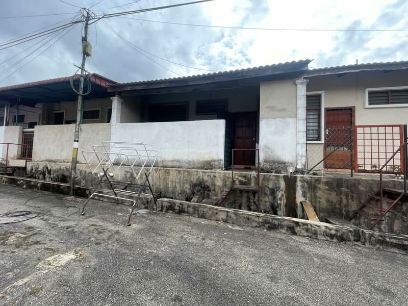 Terraced House for Sale in Kuantan (Pahang) - Mohammad Azizi - Exterior - PropertyGuru.com.my