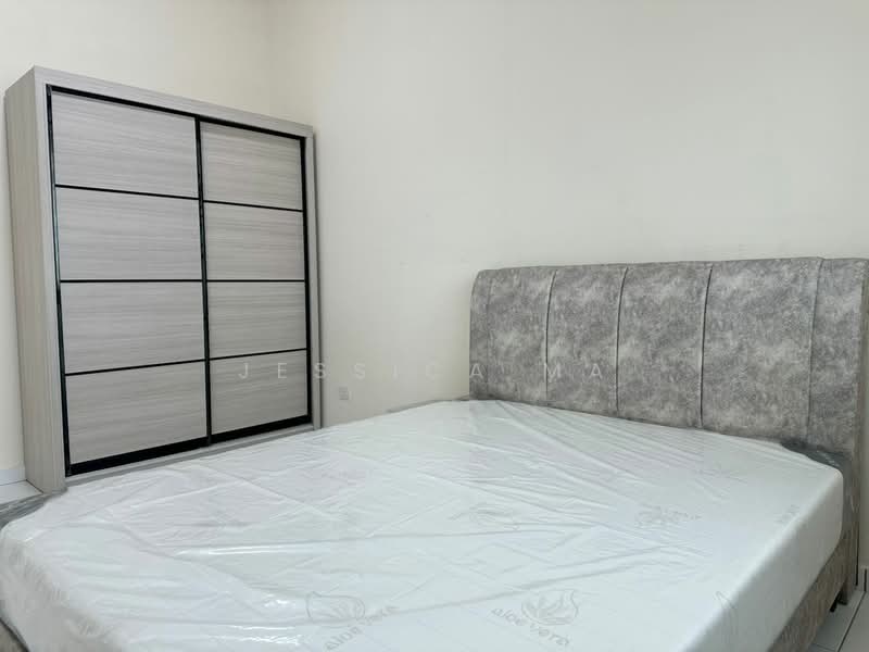 Service Residence for Rent at Sky Oasis Residence (Pangsapuri Oasis 1) - Jessica Ma - Bedroom - PropertyGuru.com.my