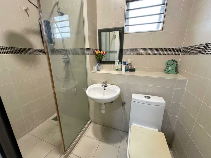 2-storey Terraced House for Sale in Usj 17 (Subang Jaya) - Johnson See - Bathroom - PropertyGuru.com.my