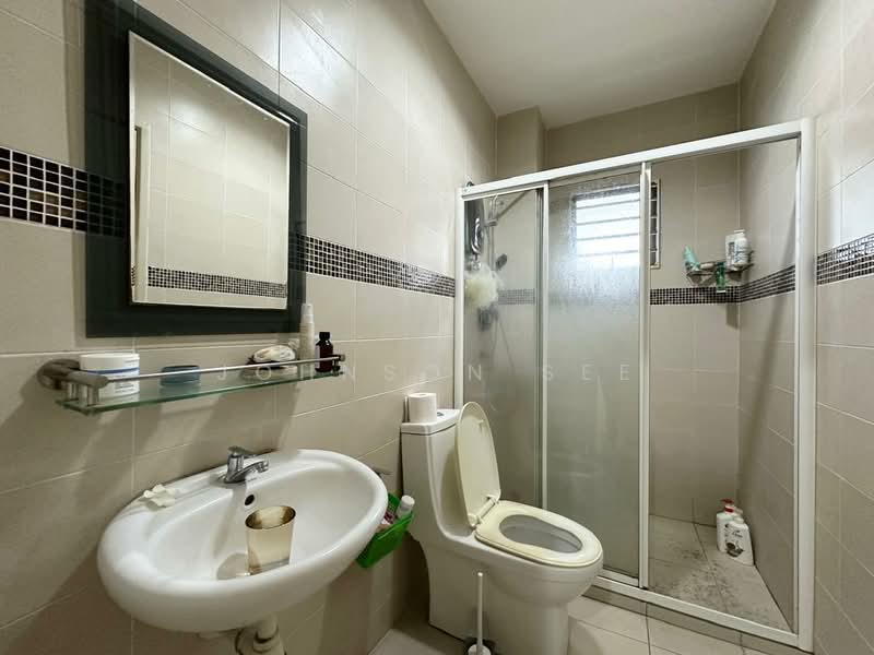 2-storey Terraced House for Sale in Usj 17 (Subang Jaya) - Johnson See - Bathroom - PropertyGuru.com.my