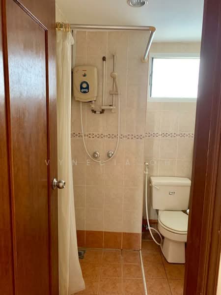 Gurney Park Condominium untuk Untuk Disewa - RM 2,000 /bulan, Mac 2026 - Bathroom - PropertyGuru.com.my
