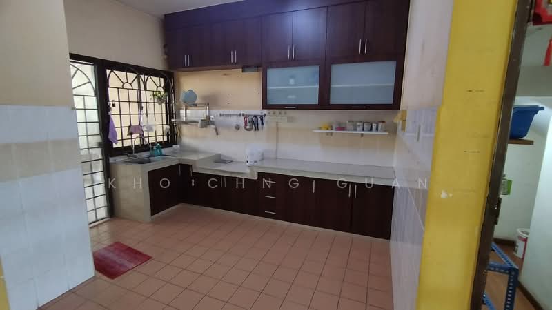 2-storey Terraced House for Sale in Taman Putra Prima (Puchong) - Kho Chng Guan - Kitchen - PropertyGuru.com.my