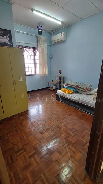 2-storey Terraced House for Sale in Taman Putra Prima (Puchong) - Kho Chng Guan - Bedroom - PropertyGuru.com.my