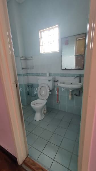 2-storey Terraced House for Sale in Taman Putra Prima (Puchong) - Kho Chng Guan - Bathroom - PropertyGuru.com.my