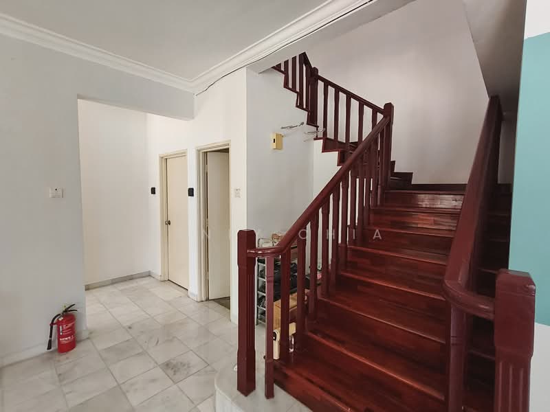 Rumah Teres 2 Tingkat untuk Dijual di Alam Damai (Cheras) - Gladys Wong - Entrance - PropertyGuru.com.my