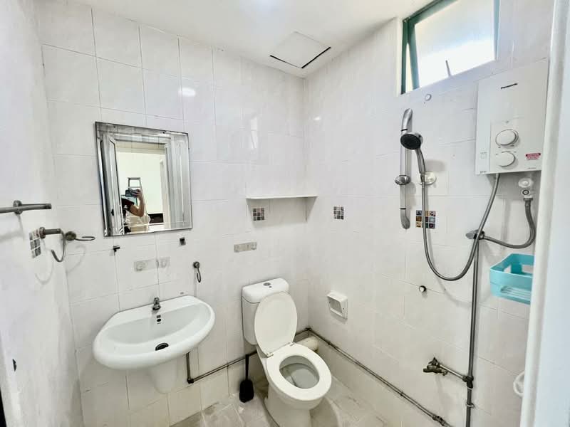 Tanjung Park Condominium untuk Untuk Disewa - RM 1,500 /bulan, Mac 2026 - Bathroom - PropertyGuru.com.my