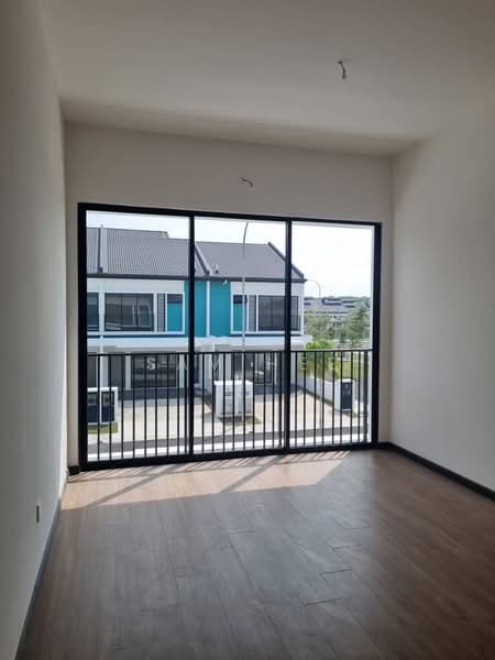 2-storey Terraced House for Sale in Kajang (Selangor) - Sam Hee - Balcony - PropertyGuru.com.my