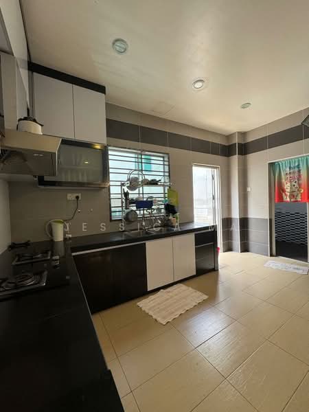 2-storey Terraced House for Rent in Iskandar Puteri (Nusajaya) (Johor) - Jessica Ma - Kitchen - PropertyGuru.com.my