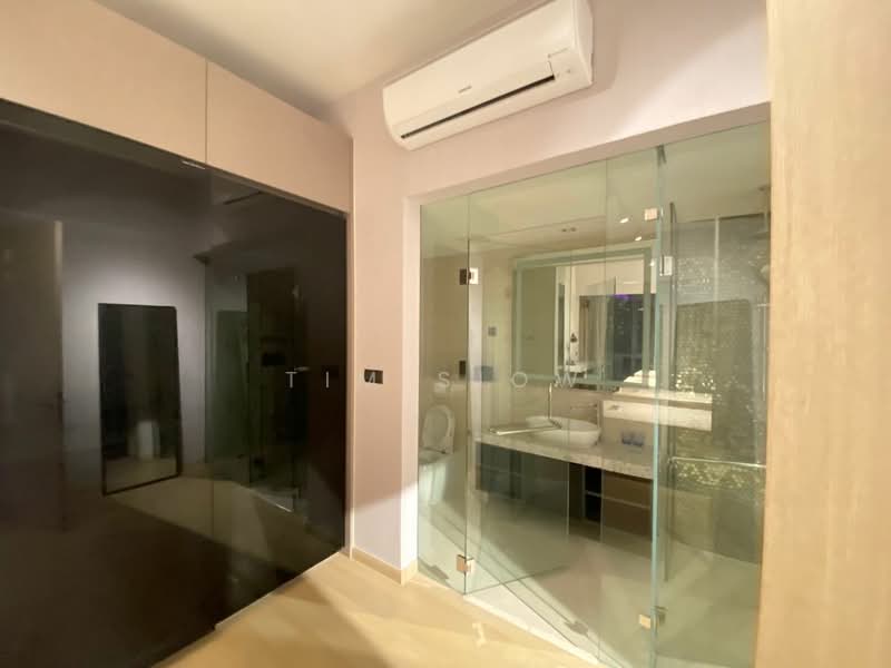 Service Residence for Sale at Star Residences One - Tim Siow - Bathroom - PropertyGuru.com.my