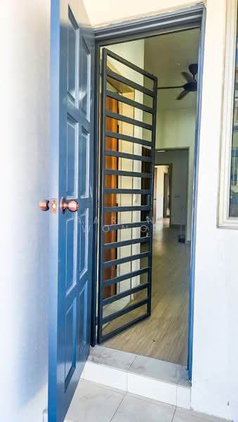 2-storey Terraced House for Rent in Taman Sepang (Sepang) - Aaron Wong - Entrance - PropertyGuru.com.my