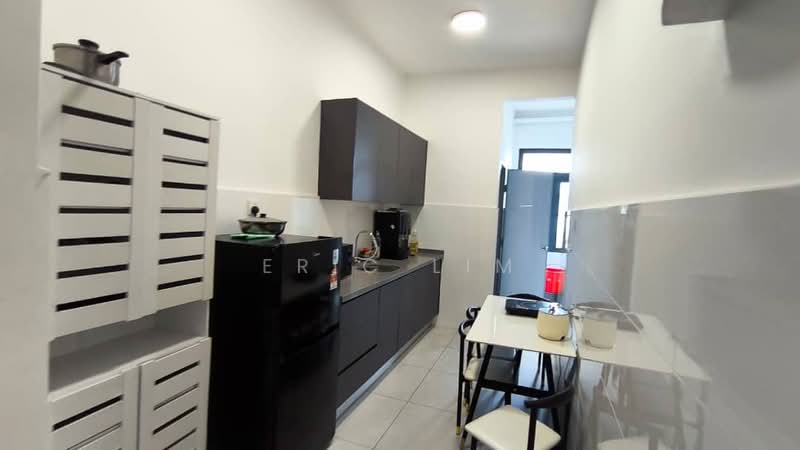 Apartment for Rent at D7 (D'Seven Lagoon Perdana) - Eric Lim - Kitchen - PropertyGuru.com.my