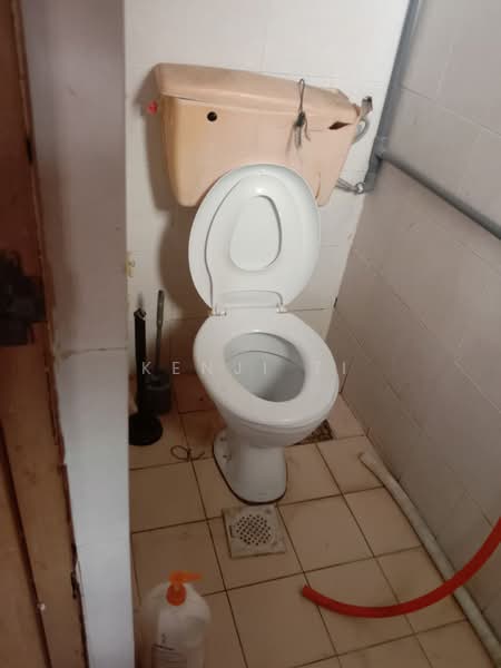 Lestari Apartment untuk Untuk Dijual - RM 119,000, Mac 2026 - Bathroom - PropertyGuru.com.my