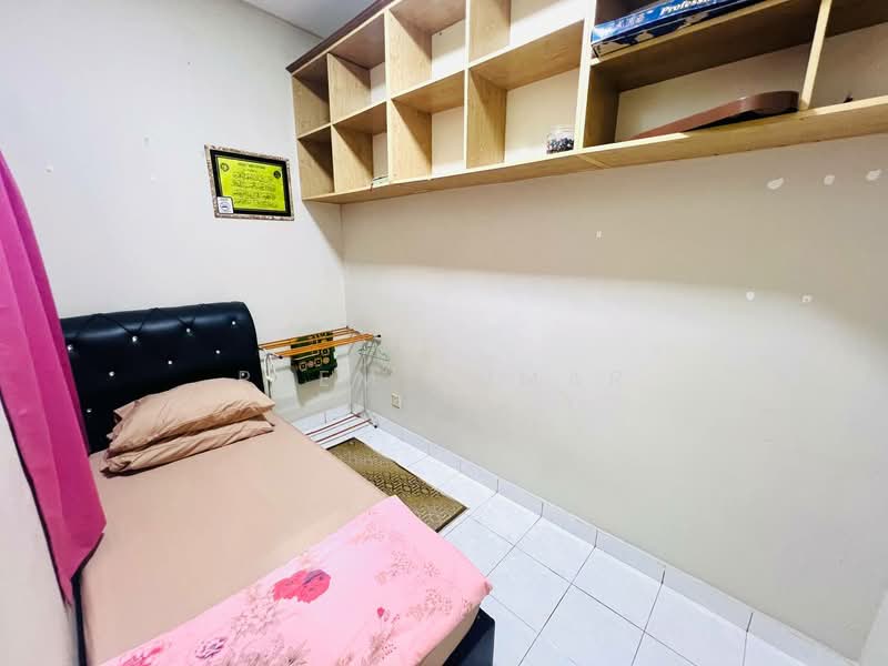 Puchong Utama (Seksyen 10) untuk Untuk Dijual - RM 550,000, Mac 2026 - Bedroom - PropertyGuru.com.my