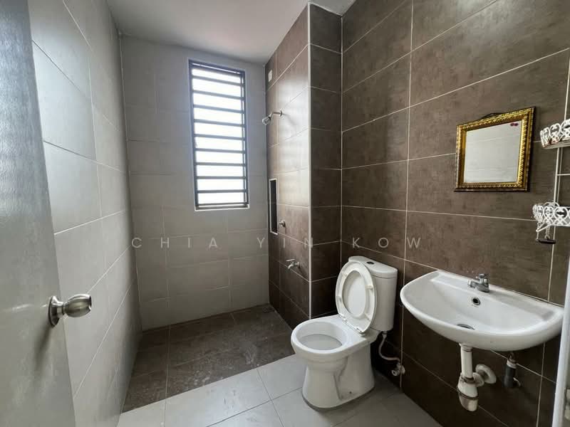Terraced House for Sale in Kluang (Johor) - Chia Yin Kow - Bathroom - PropertyGuru.com.my