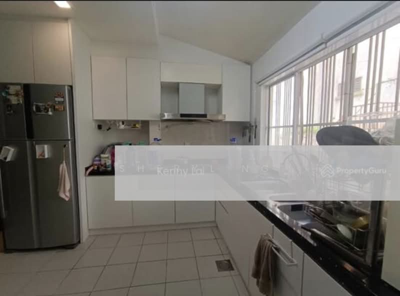 Bandar Mahkota Cheras untuk Untuk Disewa - RM 2,000 /bulan, Mac 2026 - Kitchen - PropertyGuru.com.my