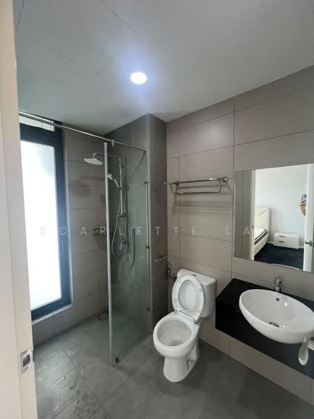 Kondominium untuk Disewa di The Elysia Park Residence - Scarlette Lai - Bathroom - PropertyGuru.com.my