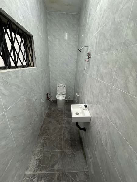 Worth For Investment Good Condition 2 Sty Batu Belah Klang Utama Klang untuk Untuk Dijual - RM 499,000, Mac 2026 - Bathroom - PropertyGuru.com.my