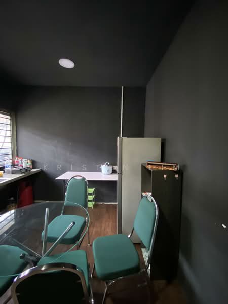 Untuk Disewa - Telawi