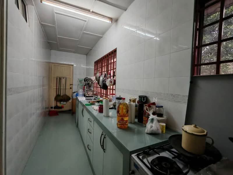 2-storey Terraced House for Sale in Taman Seri Orkid (Skudai) - Joyen Pun - Kitchen - PropertyGuru.com.my