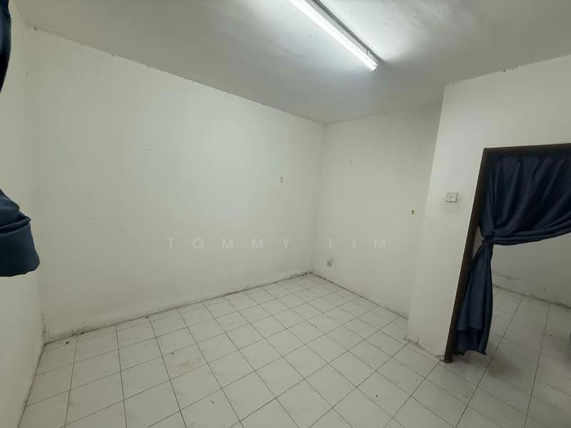 Apartment for Rent at Rose Villa Apartment - Tommy Lim - Interior - PropertyGuru.com.my