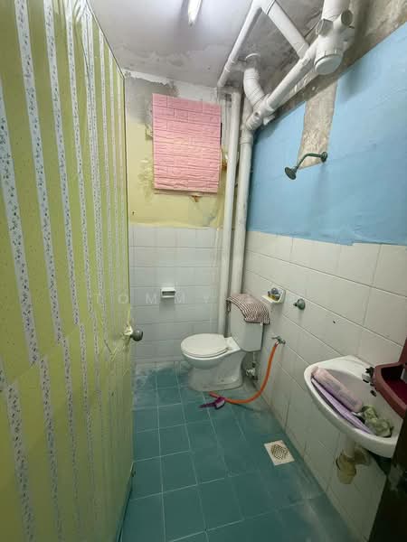 Apartment for Rent at Rose Villa Apartment - Tommy Lim - Bathroom - PropertyGuru.com.my