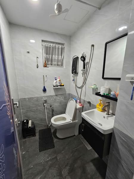 Rumah Teres 2 Tingkat untuk Dijual di Kota Kemuning (Shah Alam) - Shawn Seow - Bathroom - PropertyGuru.com.my